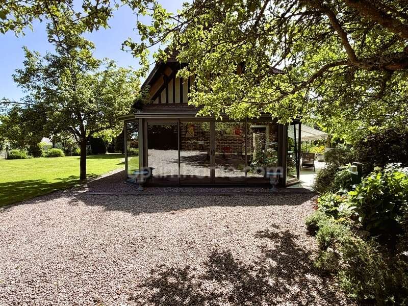 Maison normande de caractère de 162m² avec dépendances, 6 pièces, 3 chambres, plan d'eau et parc paysager - CERNAY (14290) - photo 21