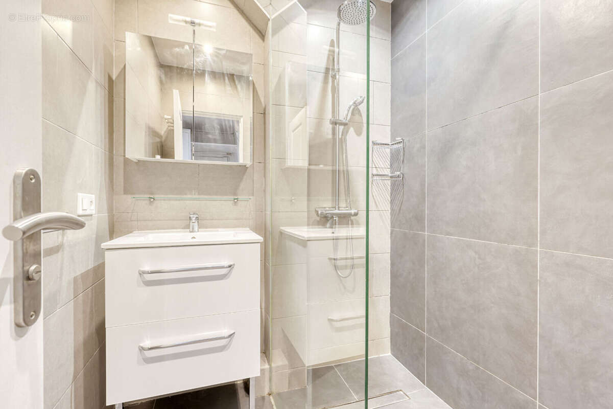 Appartement à IVRY-SUR-SEINE