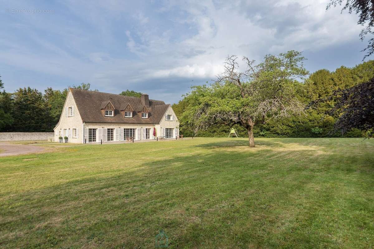 Maison à CHAMPCUEIL