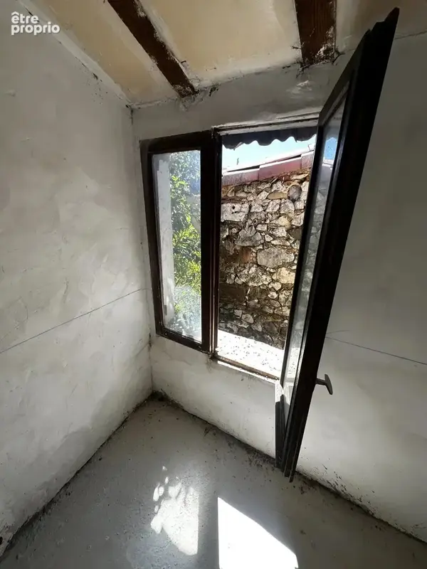 maison de village traversante à rénover. 105 m2 - photo 7