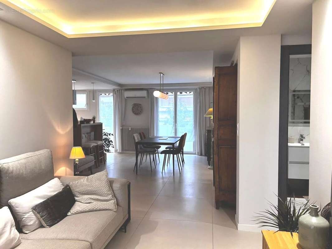 Cannes Palm-Beach Beau 3 pièces de 72 m² Traversant - photo 8