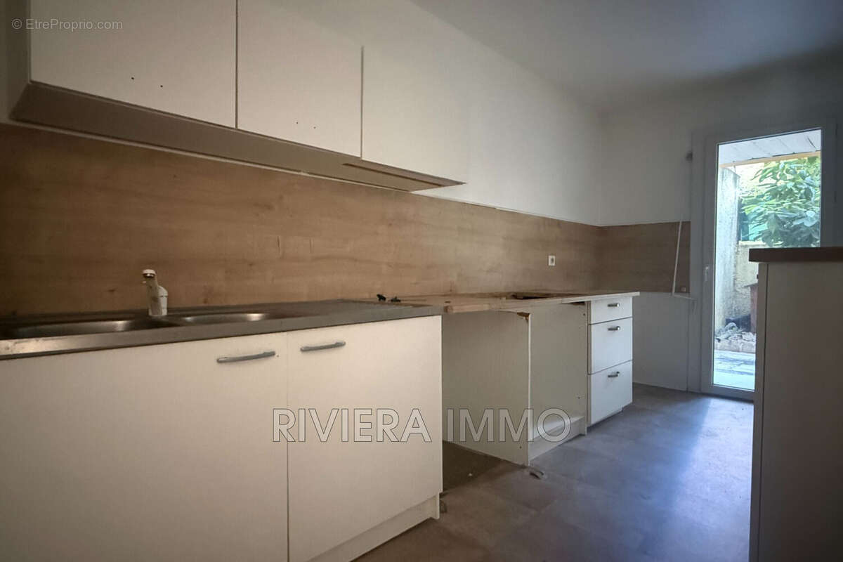 Appartement à MANDELIEU-LA-NAPOULE