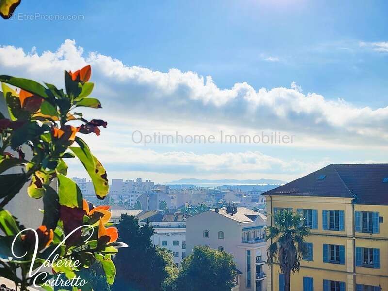 Appartement à HYERES