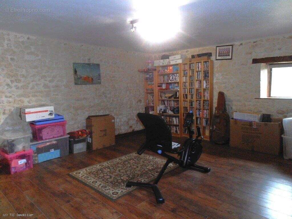 Maison à SAUZE-VAUSSAIS