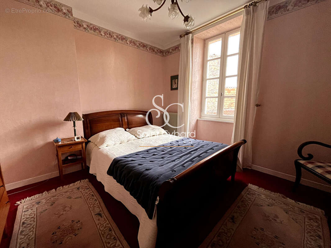 Maison à L'ISLE-D'ESPAGNAC