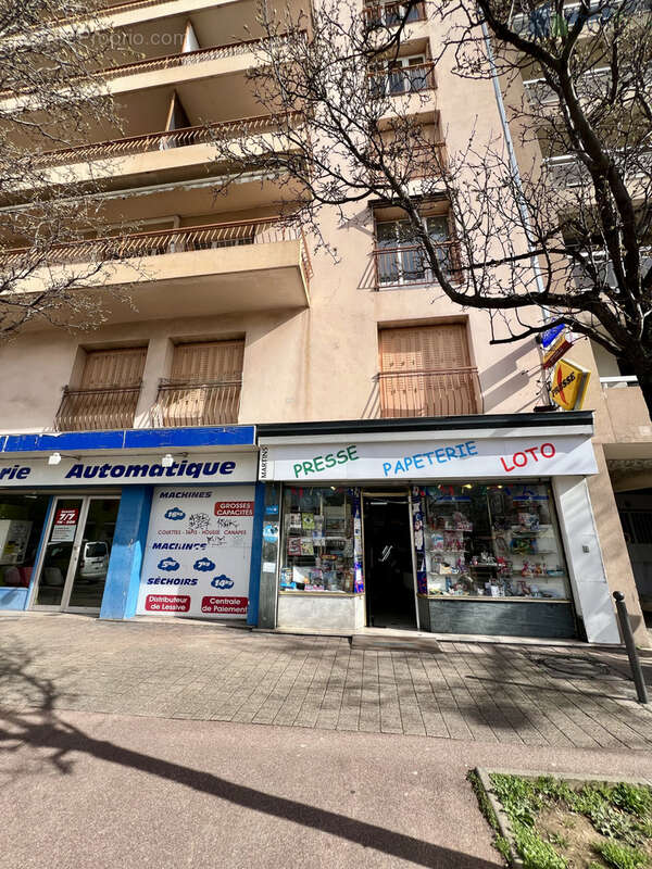 Commerce à LYON-8E