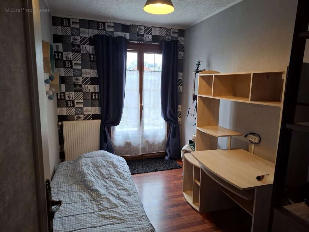 Maison à FEUQUIERES