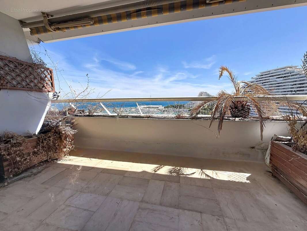 Appartement à VILLENEUVE-LOUBET