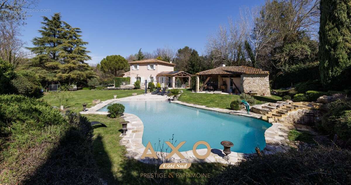Maison à MEYRARGUES