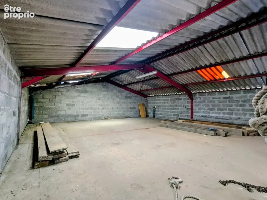 Bâtiment professionnel sur une parcelle de 1000 m² - photo 5