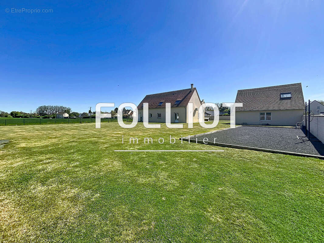 Maison à FRESNEY-LE-VIEUX