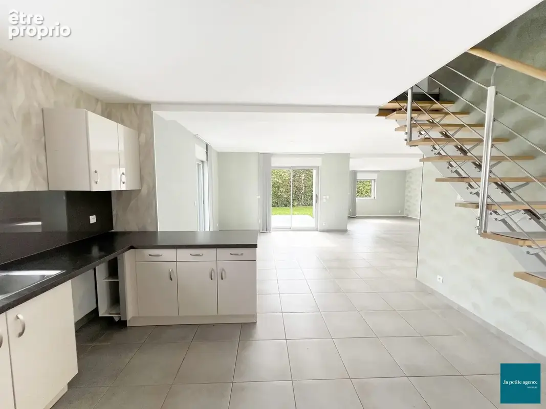 Maison 6 pièces 142 m² à vendre à Benouville (14970) - photo 4