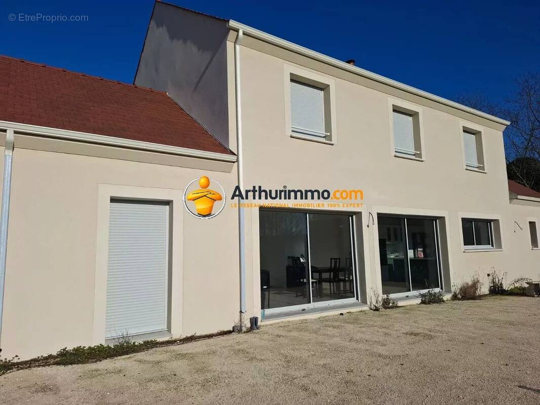 Maison à COULOMMIERS