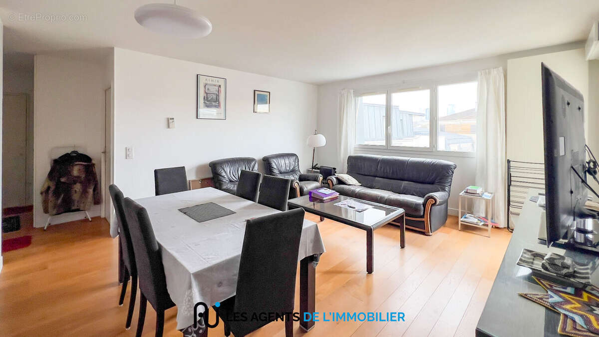 Appartement à NANTERRE