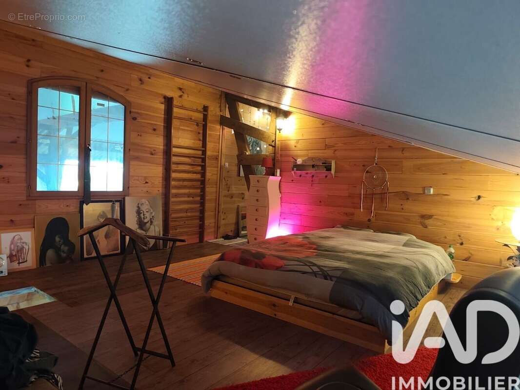 Maison 91 m² à La Gree-Saint-Laurent  - photo 8