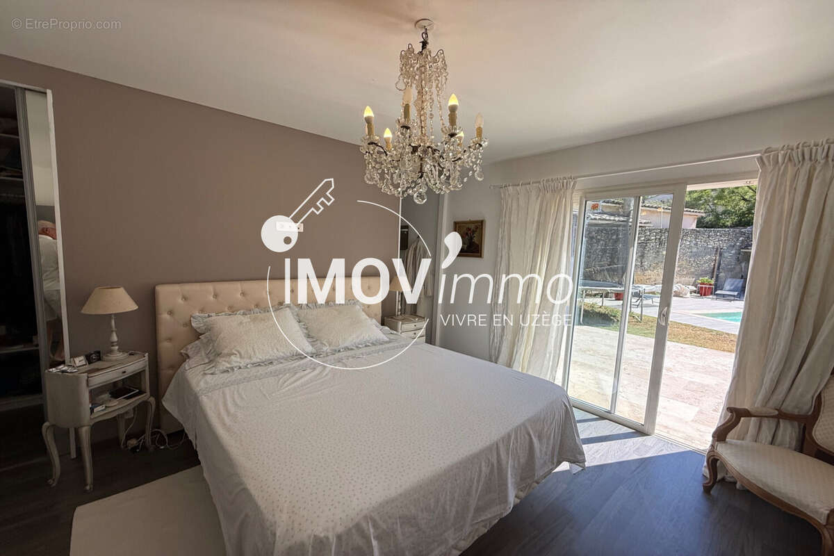 Maison 151 m² à Uzes  - photo 9