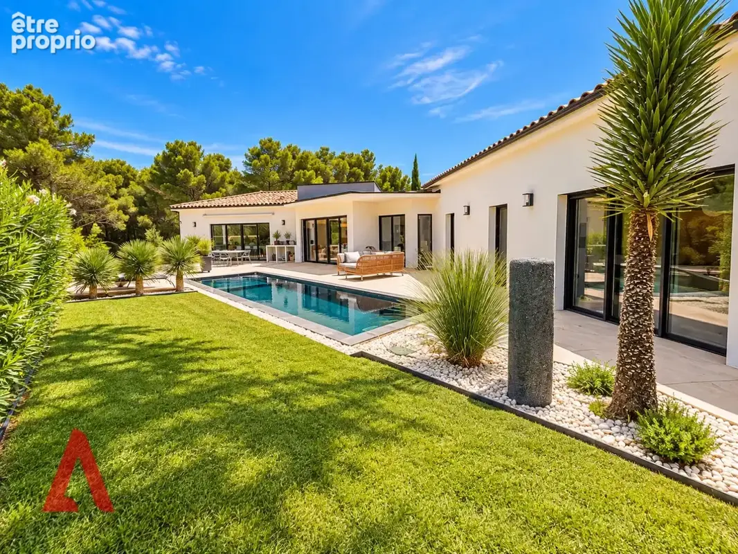 Villa contemporaine d'architecte  206 m²  Terrain 1 157 m² - photo 4