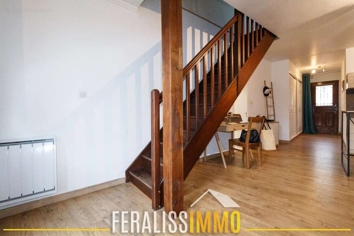 Appartement à VAUX-SUR-SEINE
