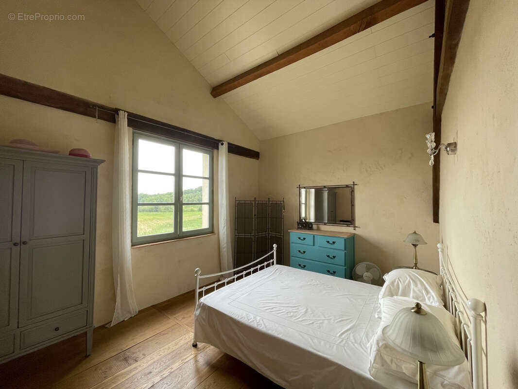 Maison Restaurée avec Goût, Gîte Indépendant, Piscine et Vue sur les Montagnes - photo 22