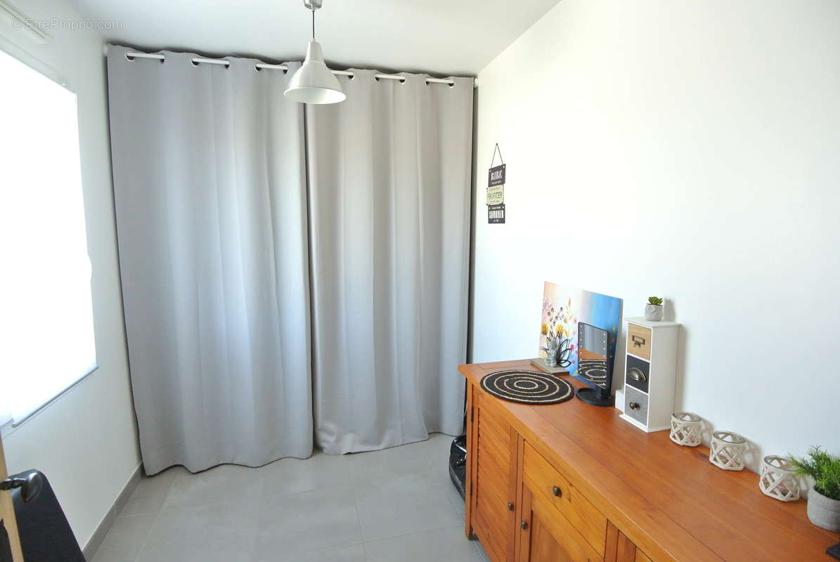 Plain Pied récent 3 ch bureau avec 2ème logement garage sur 2600 - photo 23
