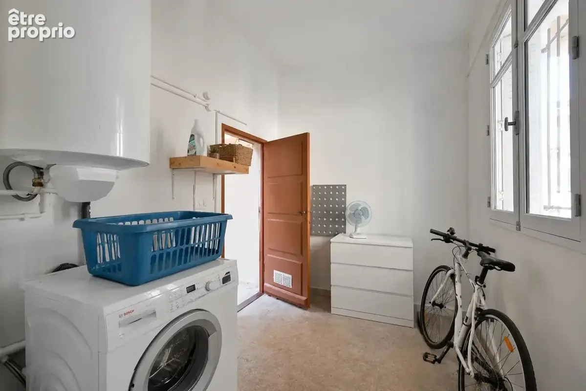 Exclusivité – Rare en centre historique : maison de ville/appartement avec patio! - photo 11