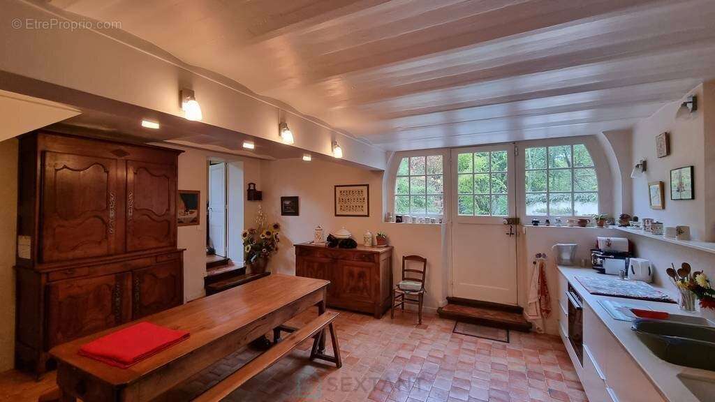 Maison à MONTEVRAIN