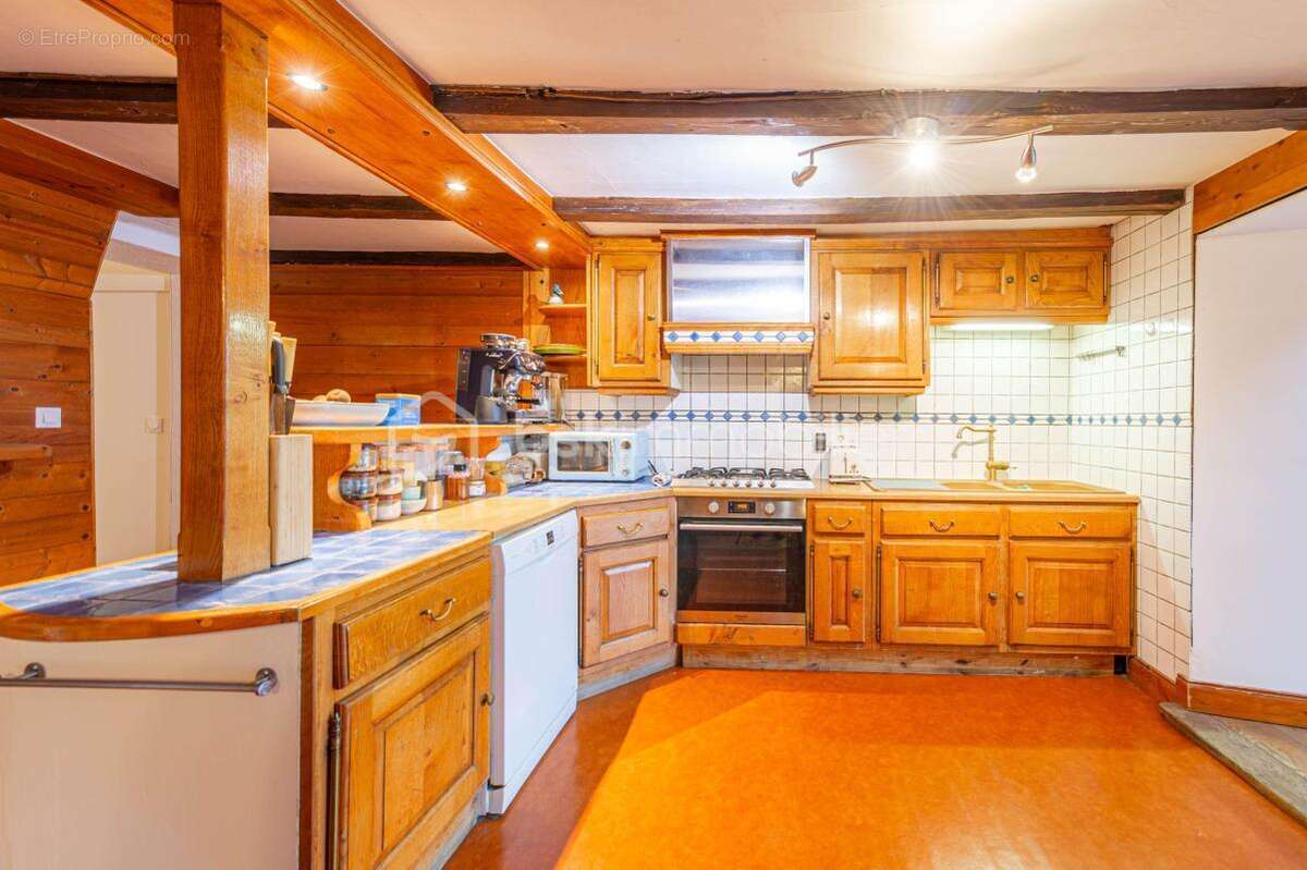 Appartement à LA ROCHE-SUR-FORON