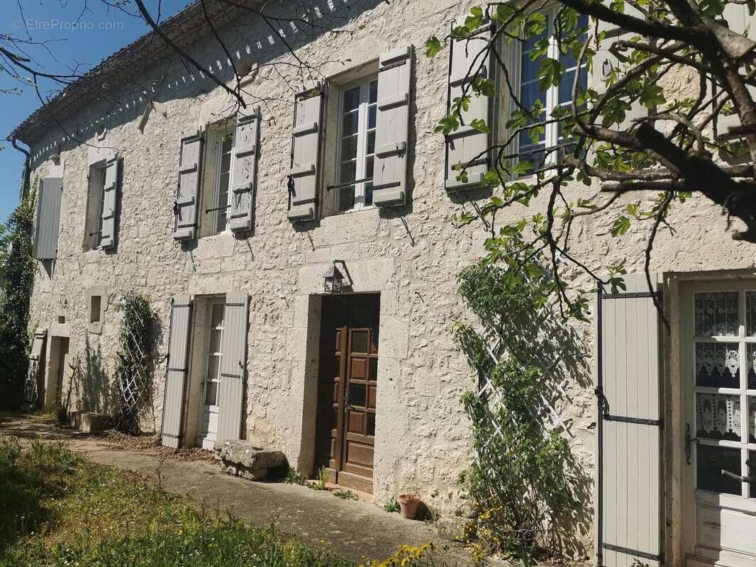 Photo 2 - Maison à LACOUR
