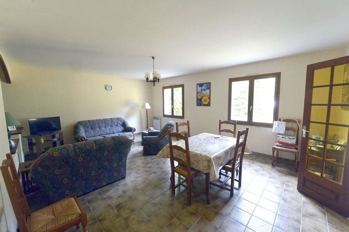 Maison à MESCHERS-SUR-GIRONDE