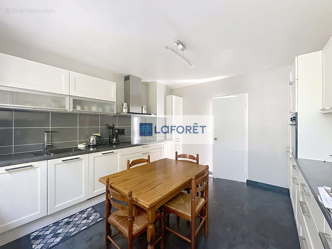 Maison à SARTROUVILLE