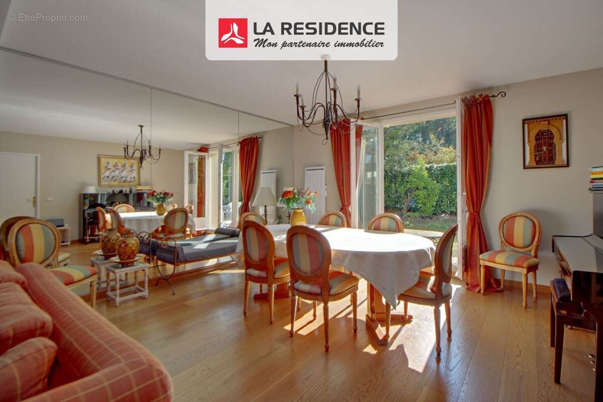 Maison à VERNEUIL-SUR-SEINE