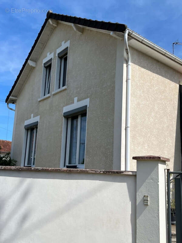 Maison à AUXERRE