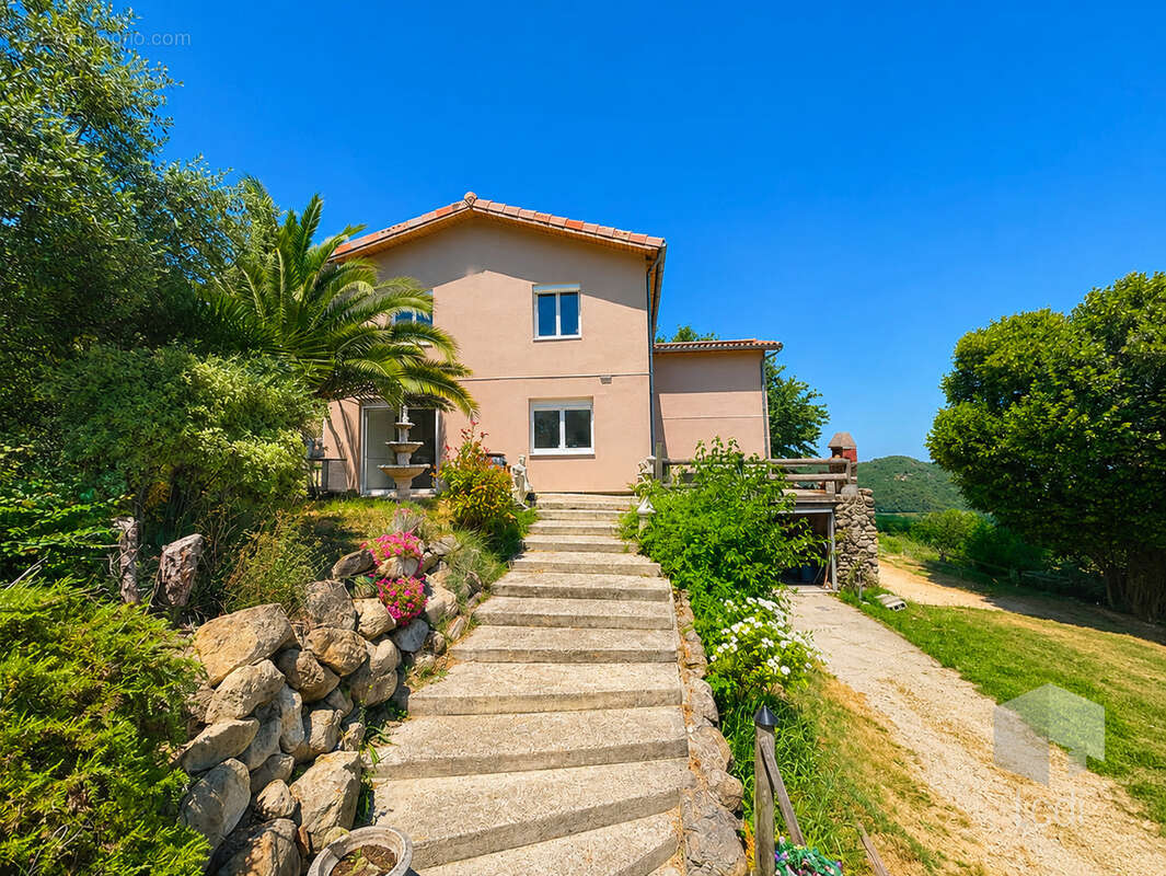 Maison à VIVIERS