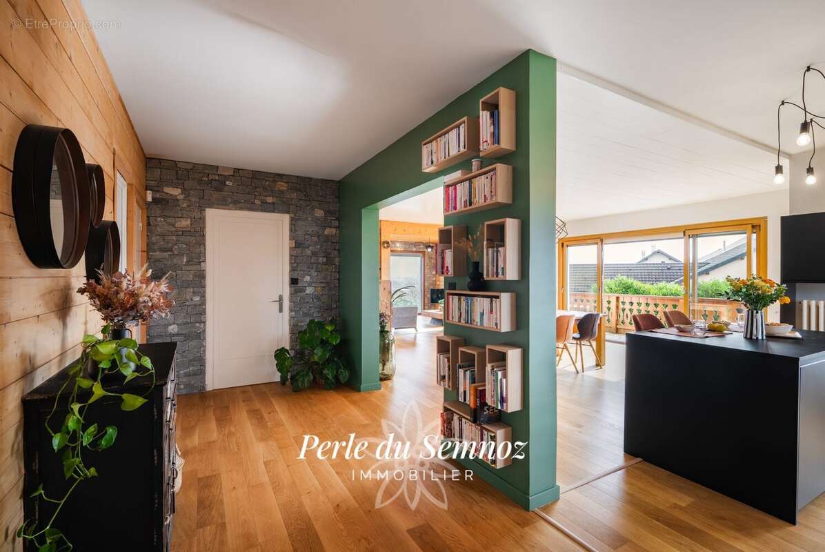Maison à POISY