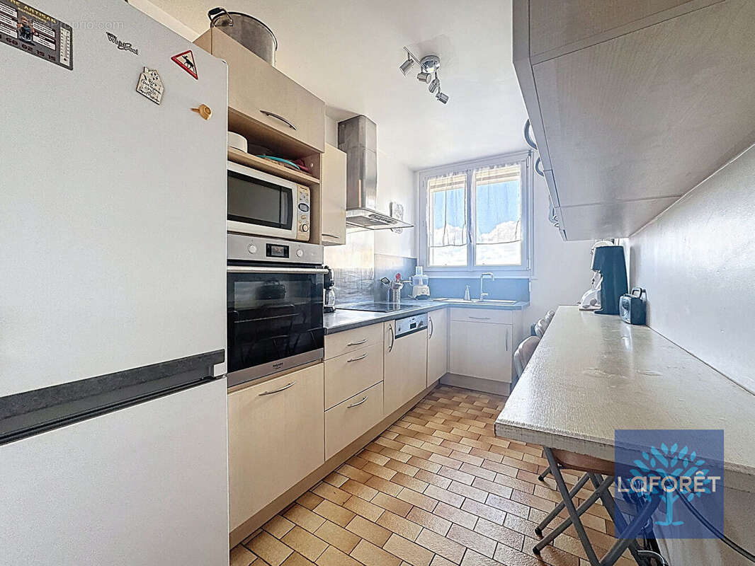 Appartement à CHILLY-MAZARIN