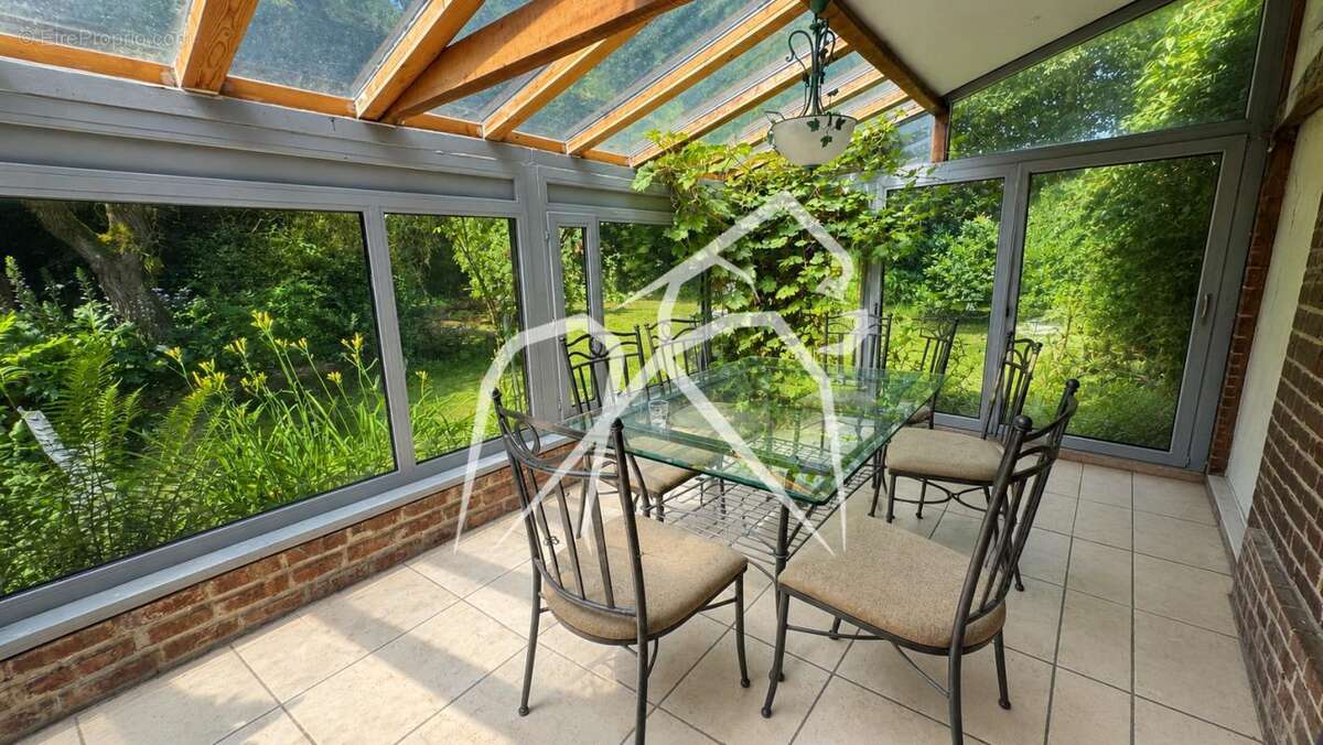Demeure de charme 10 pièces  Clères  250 m² + Grenier à foin aménageable de 50 m² - photo 5