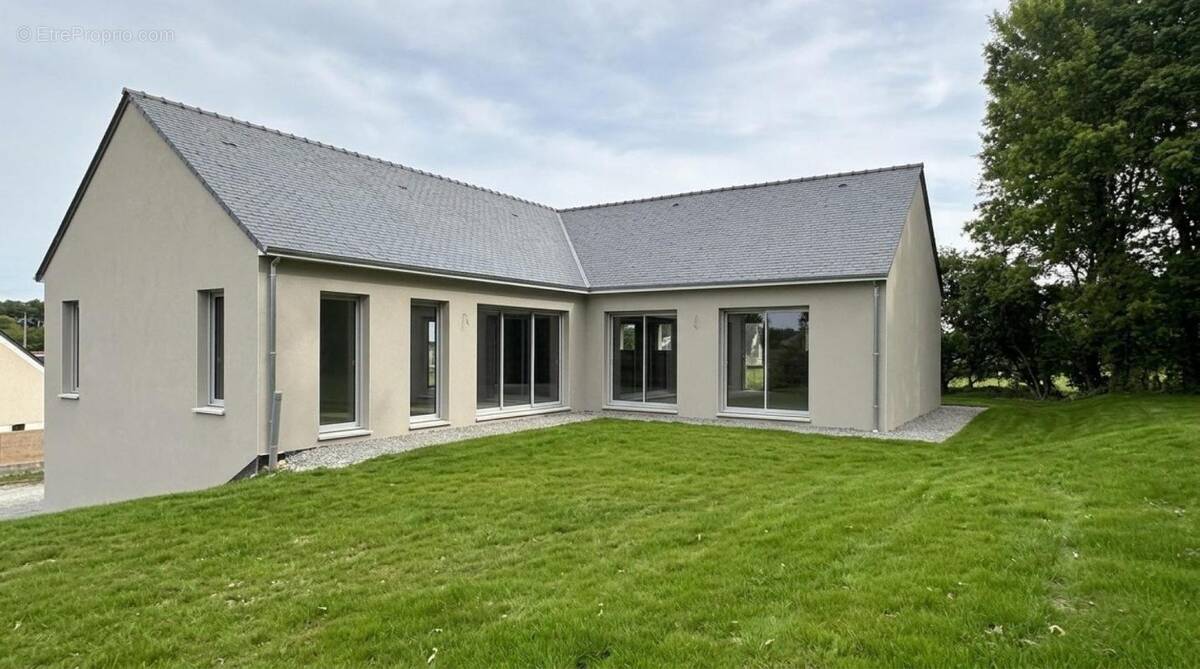 Maison à BLAISON-GOHIER