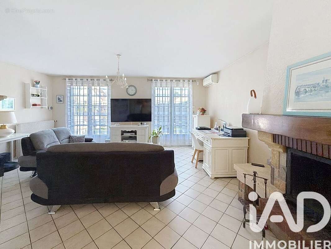 Photo 7 - Maison à HOUDAN