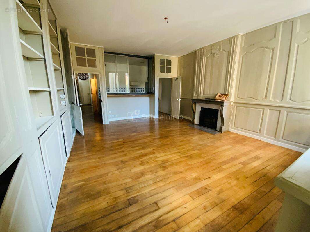 Bel appartement sur cour plein centre - photo 13