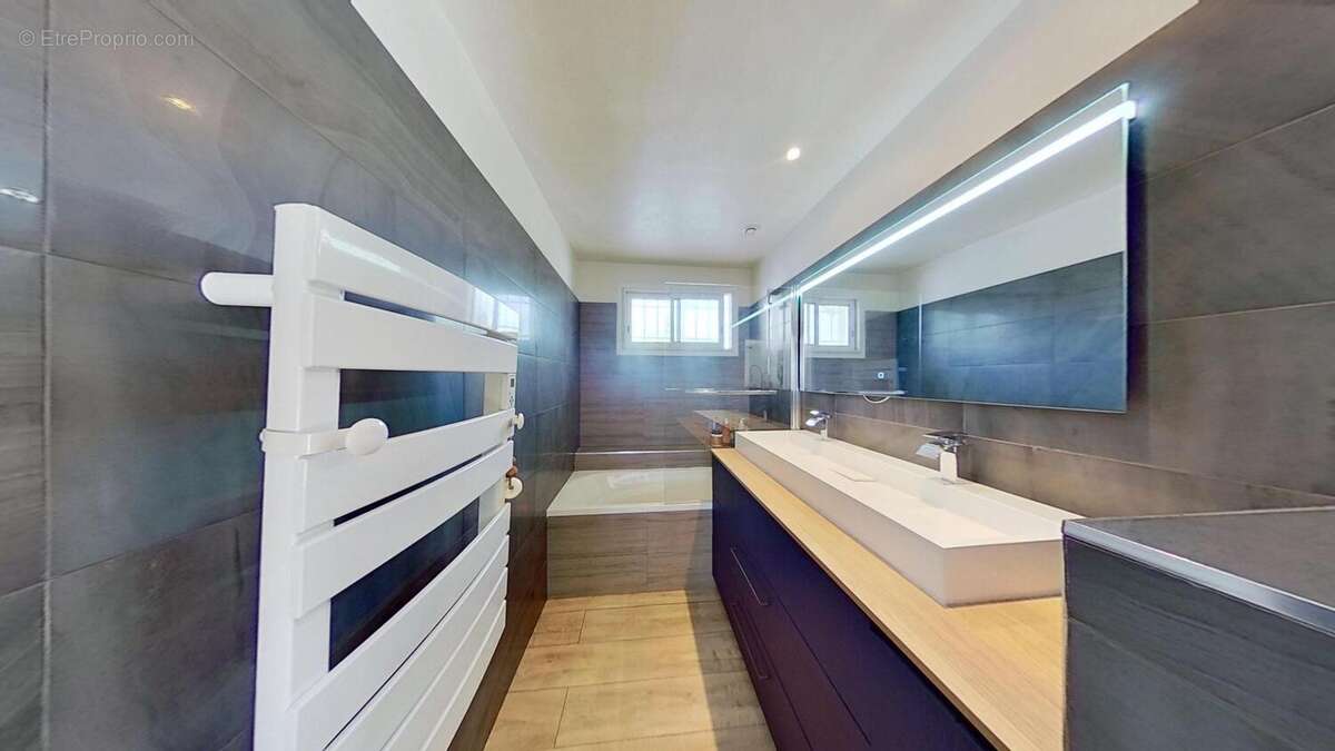 Photo 9 - Maison à PUGET-SUR-ARGENS