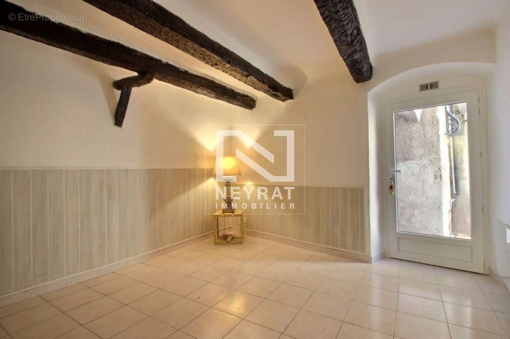 Appartement à FAYENCE