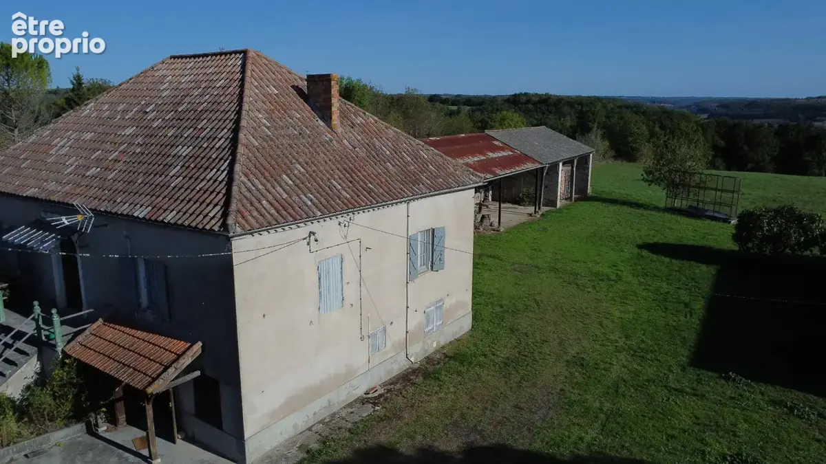 propriété composé d'une maison d'habitation et de 3 dépendances sur un terrain d'env 6 hectares - photo 3