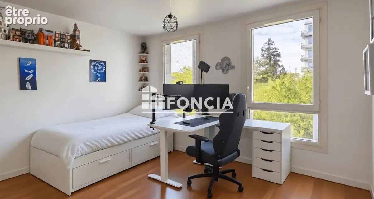 Sceaux, rue Gaston-Lévy : studio lumineux de 31 m² avec vue sur la Coulée verte - photo 1