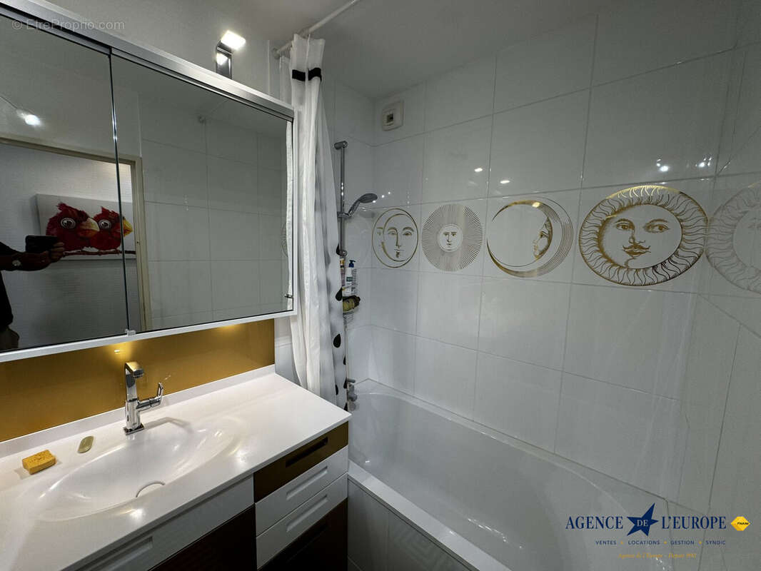 Appartement 69 m² à Vichy  - photo 8
