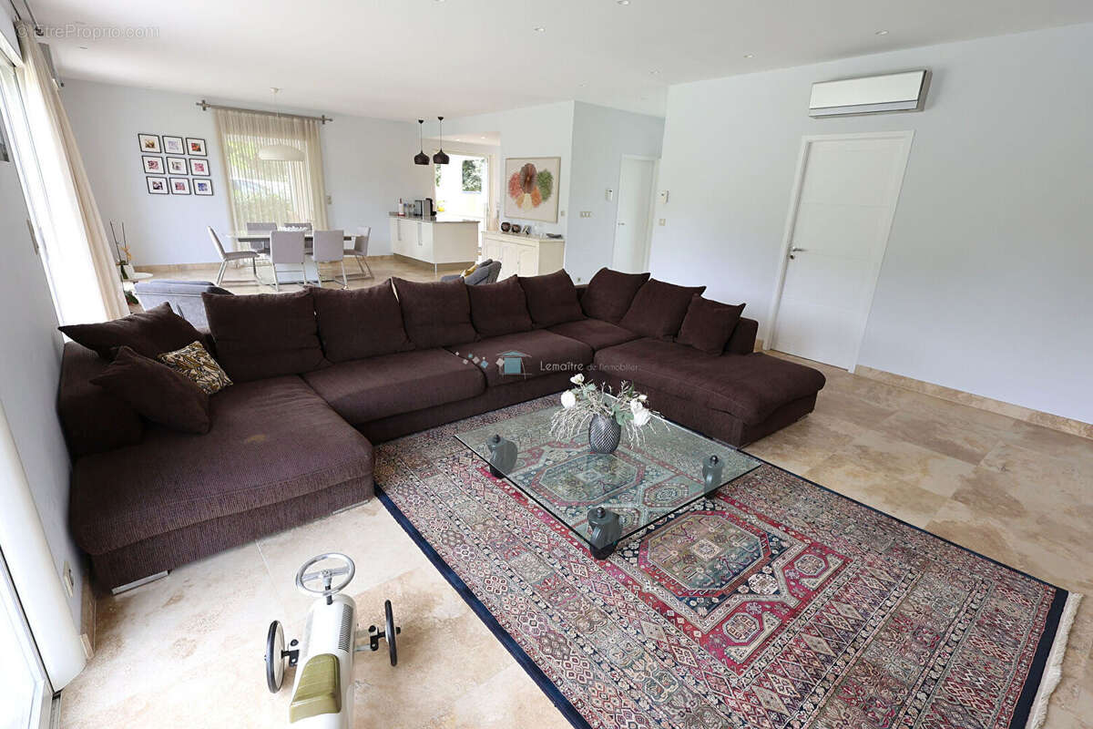 Villa contemporaine 200 m² jardin de 2500 m² avec piscine peymeinade - photo 13
