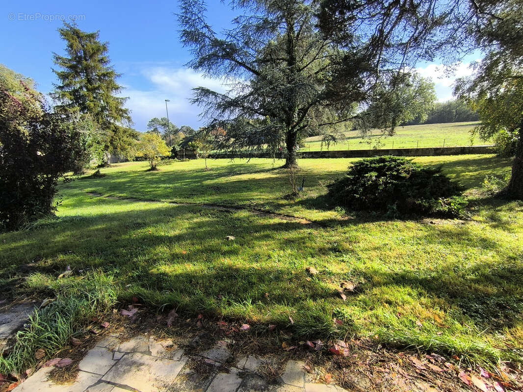 Maison à MARSAC-SUR-L&#039;ISLE