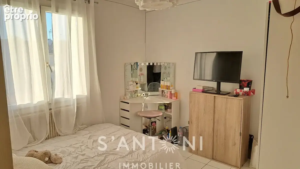 Agde  spacieux t4 rénové  85 m²  3 chambres  balcon  parking - photo 13