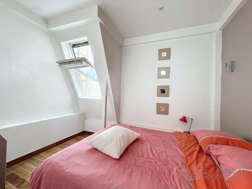 Appartement à NEUILLY-SUR-SEINE