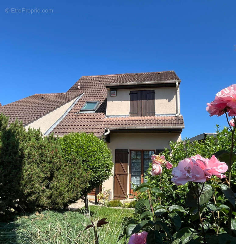 Maison à CHELLES