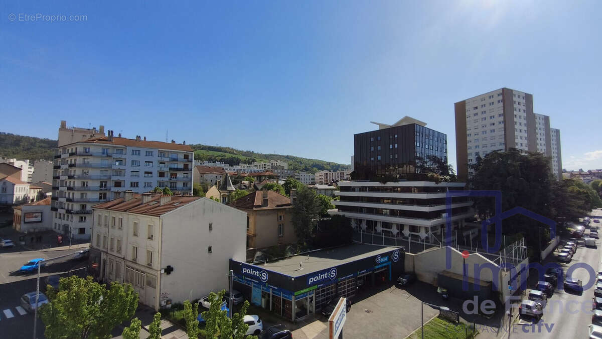 Appartement à SAINT-ETIENNE